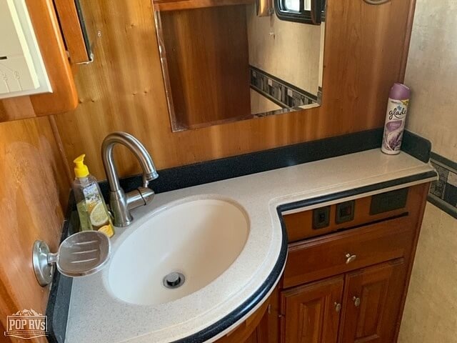 SOLD: Scepter 40PDQ RV in Northridge, CA | 198114